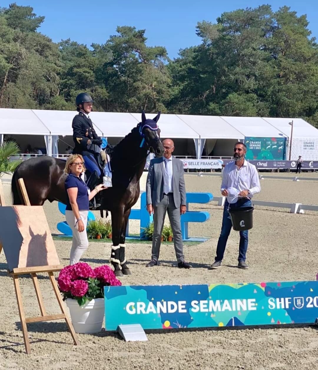 Newton Mansolein achtste in Franse kampioenschap 5 jr dressuurpaarden